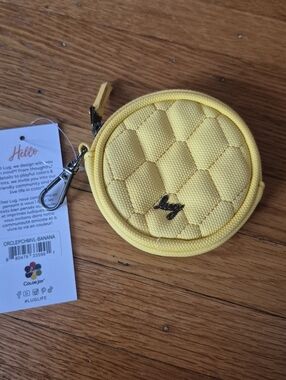 Lug Matte Luxe VL Circle Coin Pouch in Banana NWT